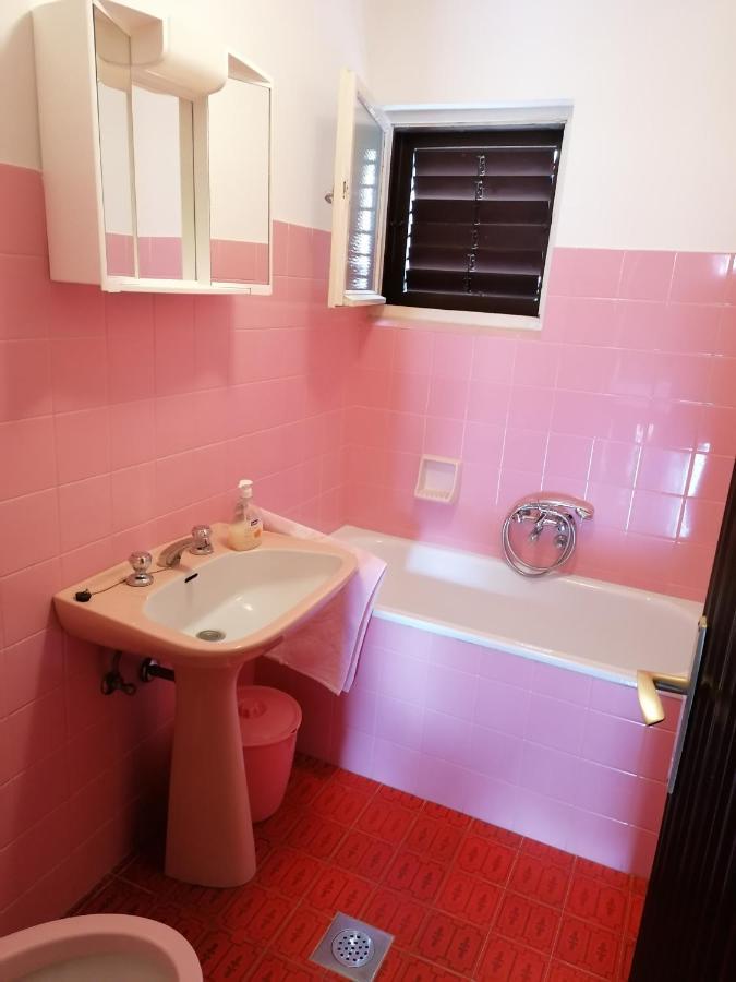 Guesthouse Butkovic プナト エクステリア 写真